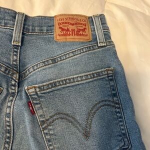 Levi's Ribcage Straight Light Blue Jeans